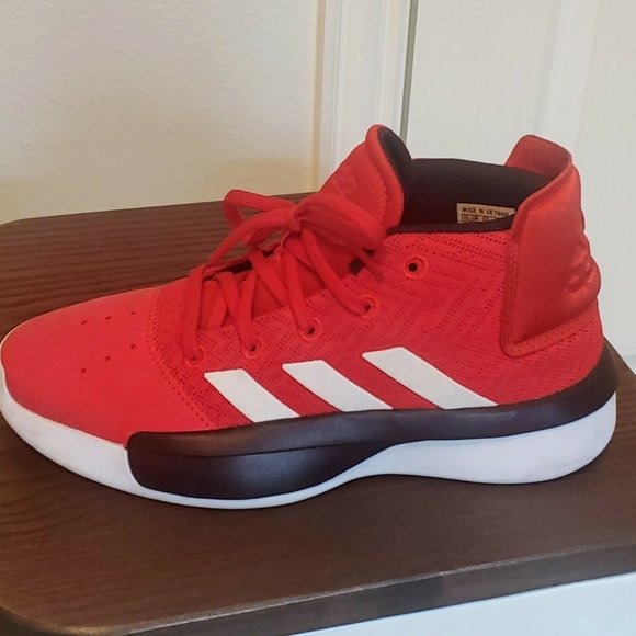 adidas 11222 red